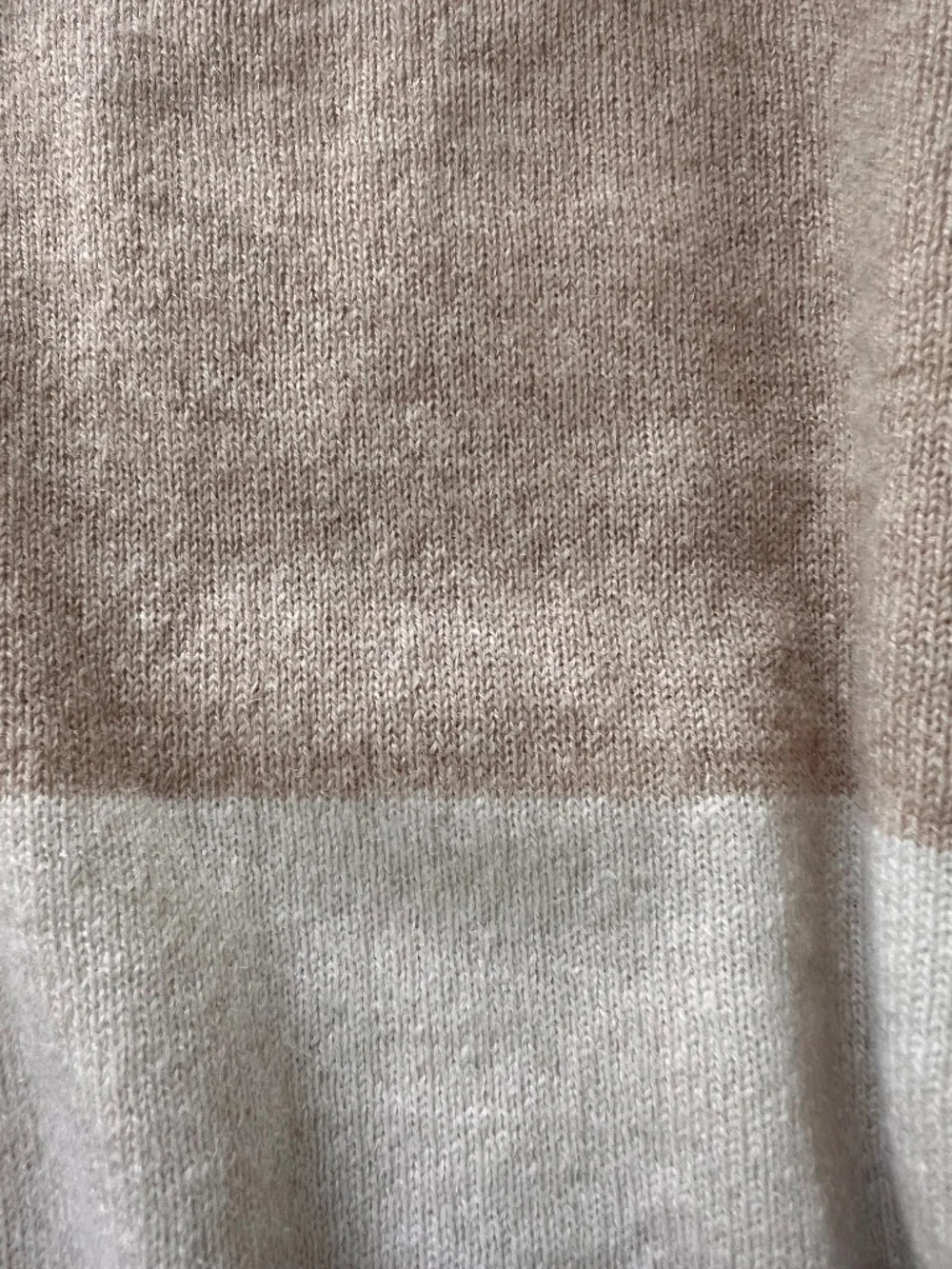 La Ligne Cashmere Sweater Beige Cream Stripe Crewneck Size M Soft Minimalist Coa - Picture 3 of 5
